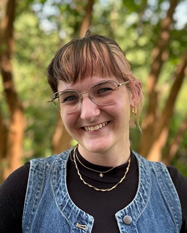 Sarah VanHorn, she/her, licensed clinical addictions counselor and therapist at Flyover.